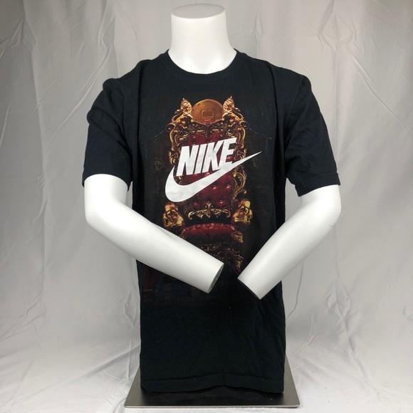 nike black gold t shirt